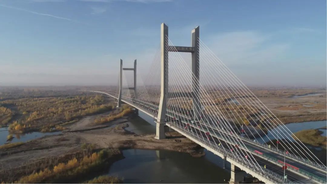 ​喜报！！尊龙时凯集团有限公司承监的第四师可克达拉市特大桥荣获“鲁班奖”！！！！